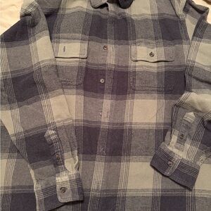 Old Navy Men's Black and Olive Green Plaid Button Down Shirt